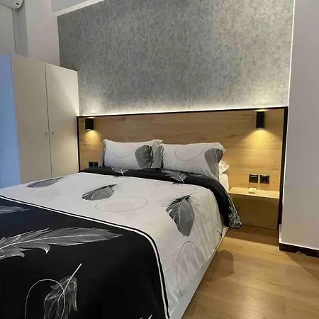 Alfa Luxury 2 Apartment *