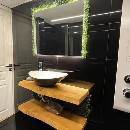 Appartement Alfa Luxury 2 *