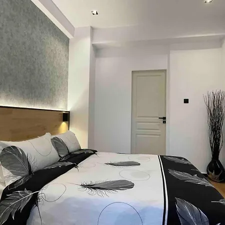 Alfa Luxury 2 * Athens